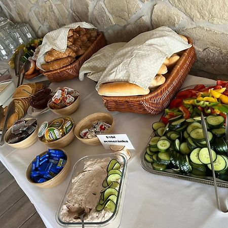 Wellness Penzion Marta Kuklík Eksteriør bilde